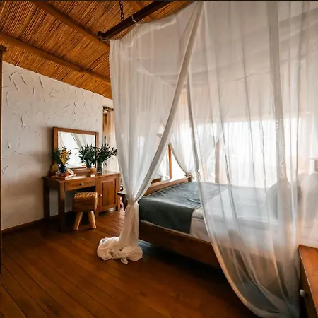 ナウティカル 4*