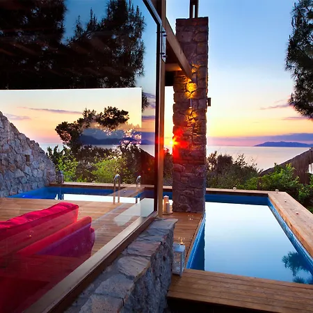 Nautical Otel 4*