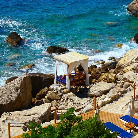 Otel Nautical 4*